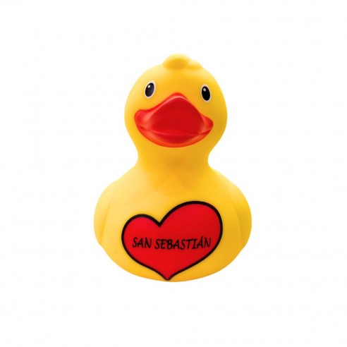 Pato de goma amarillo con un corazón rojo y el mensaje "San Sebastián", perfecto para los amantes de esta encantadora ciudad.